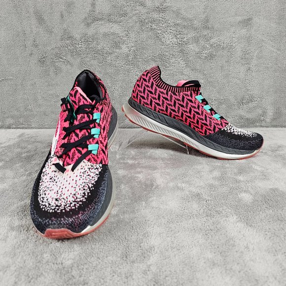 brooks sneakers womens